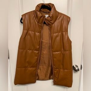 Women’s Faux-Leather Oversized Puffer Vest | Brown | S